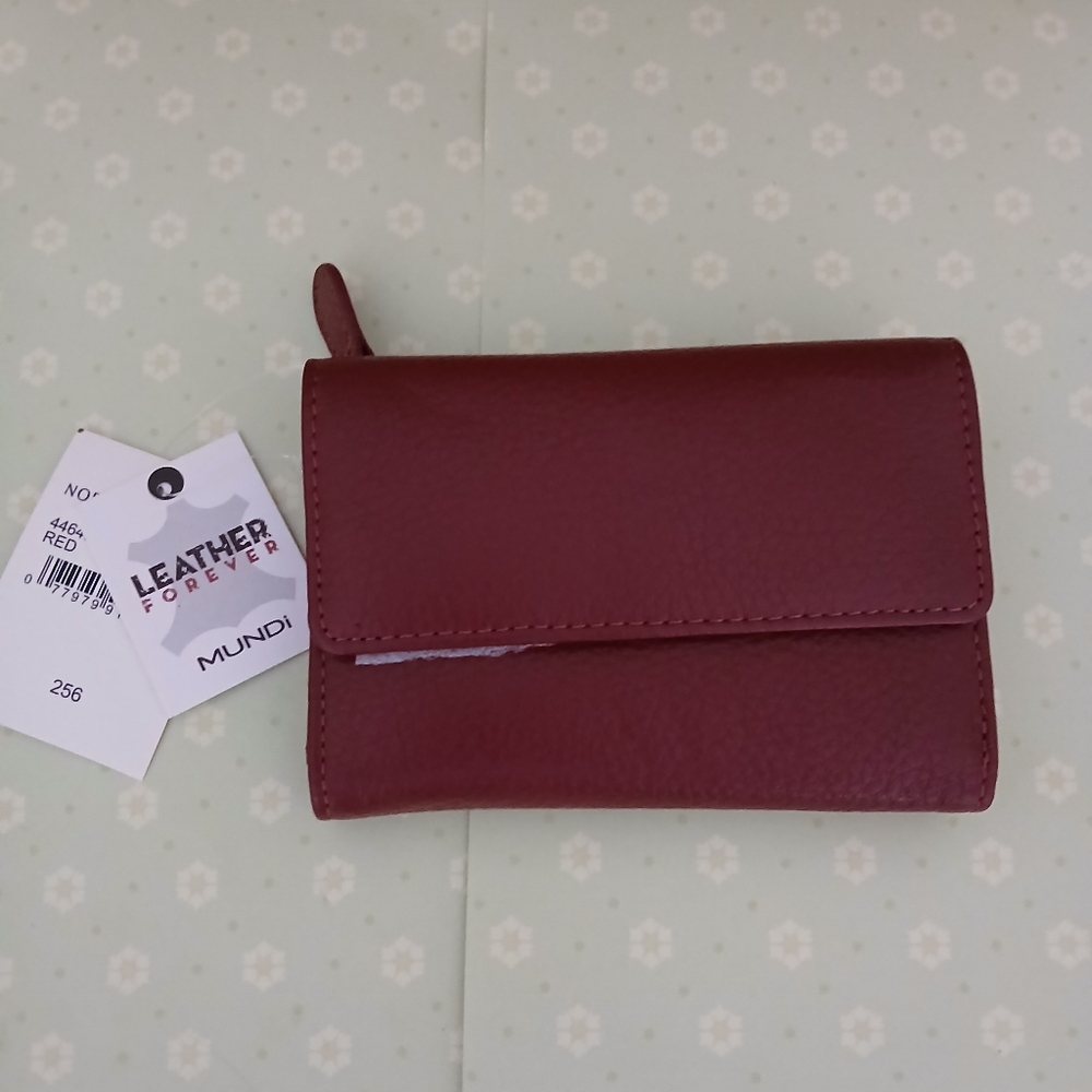 NWT Mundi Red Wallet